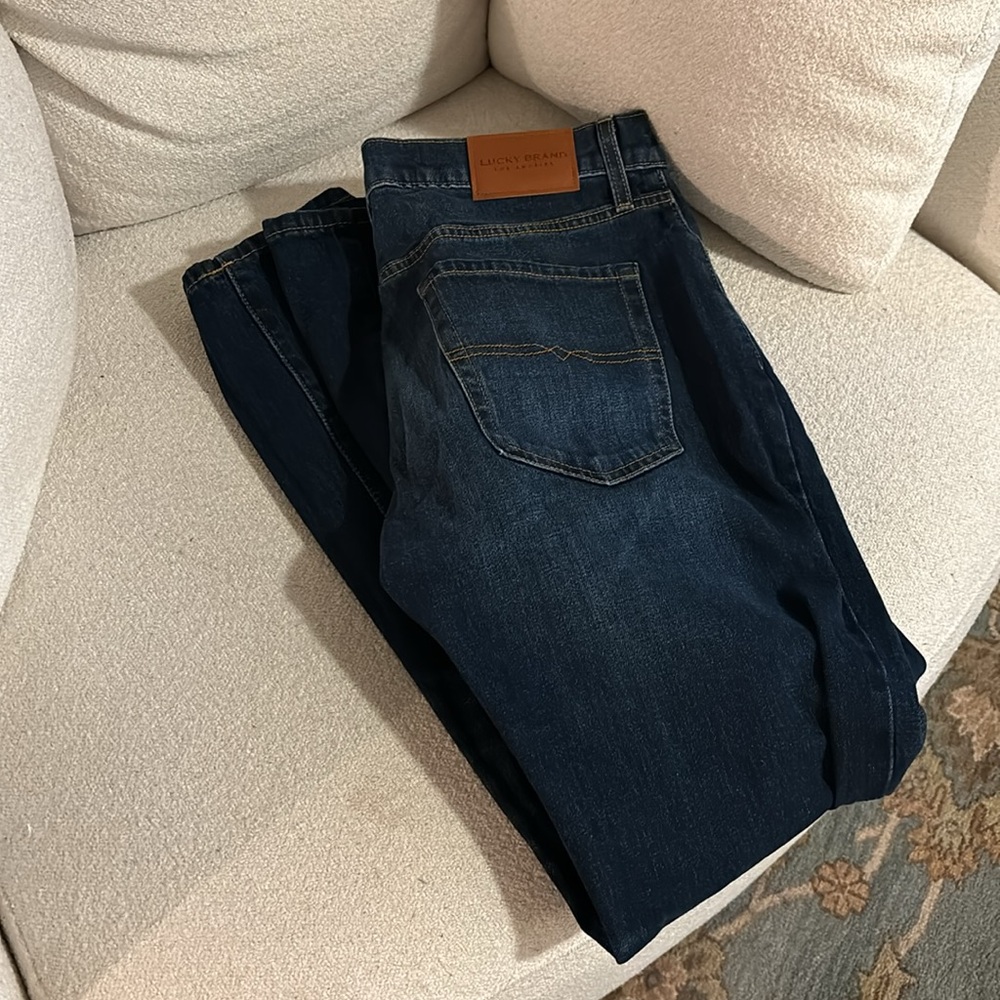 Men’s lucky brand jeans
